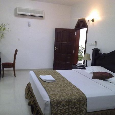 Al Shiraa Hotel Apartments Muskat Eksteriør bilde